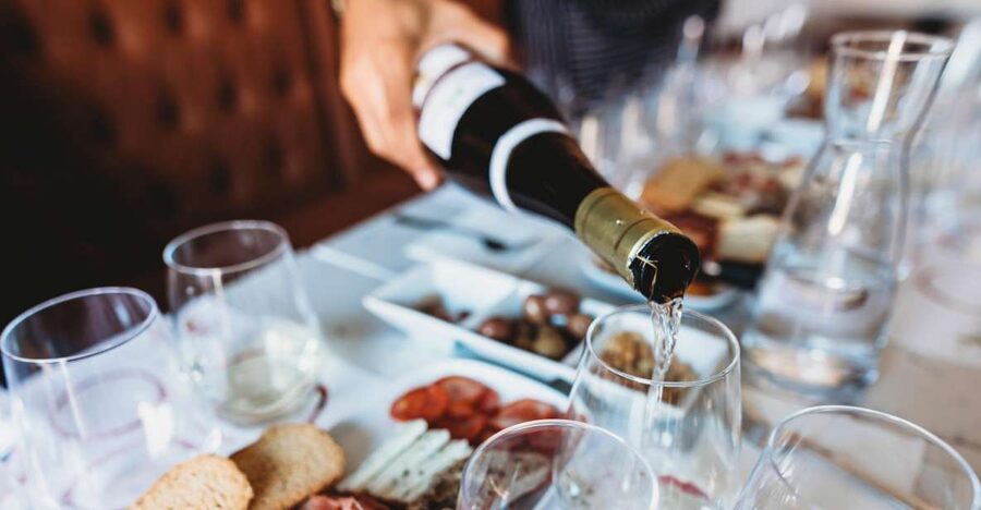 Lisbon: Portuguese Wine and Cheese Tasting with Lunch - From The Vine: Where the Tasting Starts in Lisbon