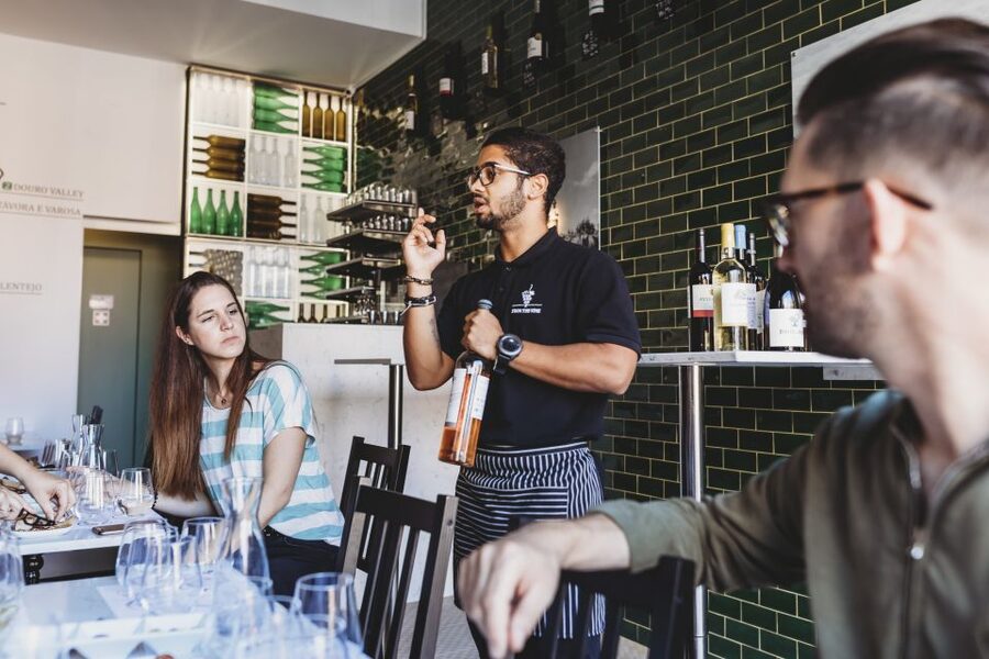 Lisbon: Portuguese Wine and Cheese Tasting with Lunch - Where You’ll Sit and What the Room Feels Like