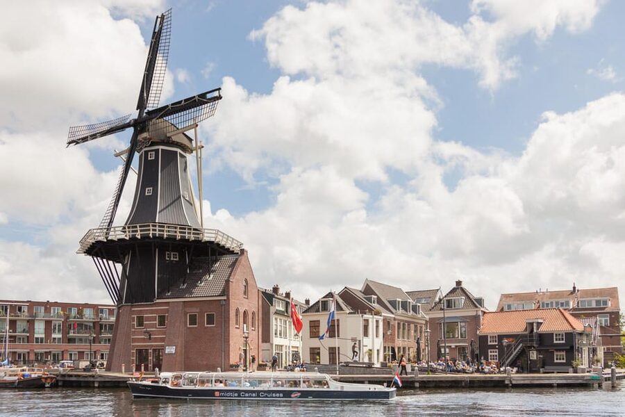 Local Cheese and Wine Cruise through Haarlem - When it runs: July and August only