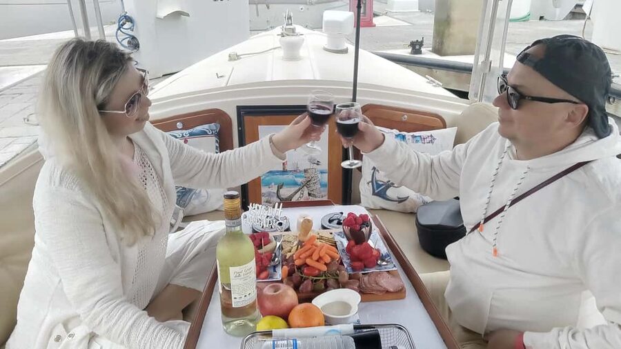Los Angeles #1: Luxury Boat Cruise-Wine, Cheese & Sea Lions - The 2-hour flow: what happens from check-in to drop-off