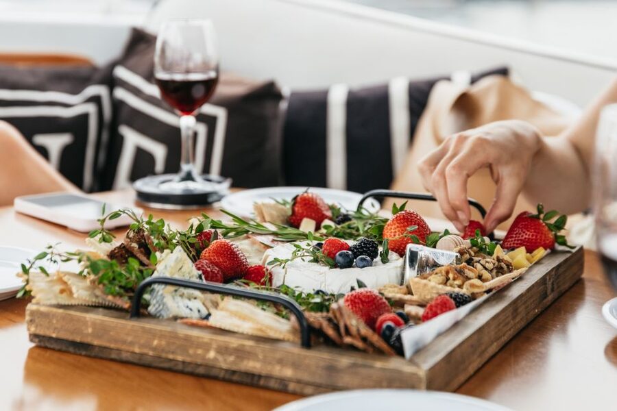 Los Angeles: Luxury Cruise with Wine, Cheese & Sea Lions - Cruising Marina del Rey the quiet way on a fully electric Duffy boat