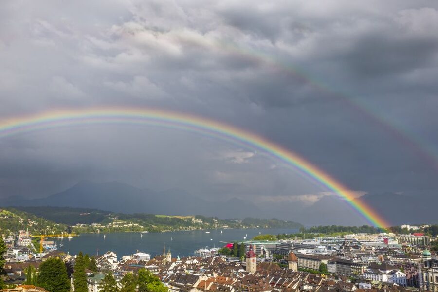 Lucerne: Walking and Boat Tour with Cheese & Wine Tasting - Cheese & Wine Tasting: A Simple, Local-Style Finish