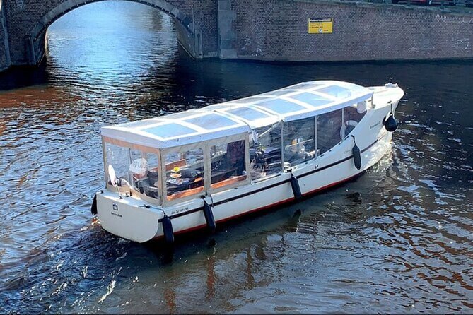 Luxury Amsterdam Canal Cruise – Unlimited Cocktails Included (1H) - Meeting Point at Oudezijds Voorburgwal: Quick Start, Easy Find