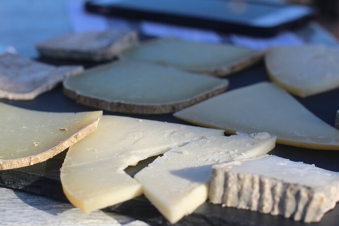 Mallorca Wine and Cheese Tasting - Cheese, Bread, and Olive Oil: The Pairings That Make You Notice Differences