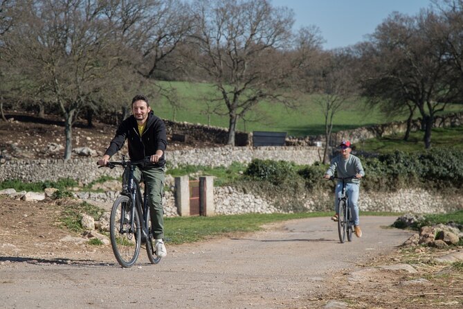 Martina Franca e-Bike tour . Visit a breeding and a dairy farm - Itria Valley trulli and dry-stone walls: what you should pay attention to