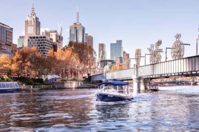 Melbourne: Private Yarra River Cruise w/ Cheese & Wine - Finding the Docklands meeting spot (Cargo and Berth)