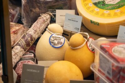 Milan: Cheese tasting experience at Gòodurie Soresina - Your Tasting Platter: Italian Cheeses Plus Cold Cuts