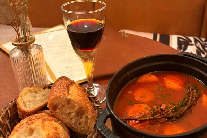 Montmartre Food Tour: The Most Complete Paris Food Experience - How This Montmartre Food Tour Works: walk, taste, then sit down
