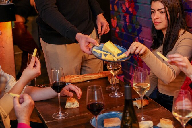 Montmartre Food Tour: The Most Complete Paris Food Experience - Lunch, wine pairing, and the beef bourguignon finale