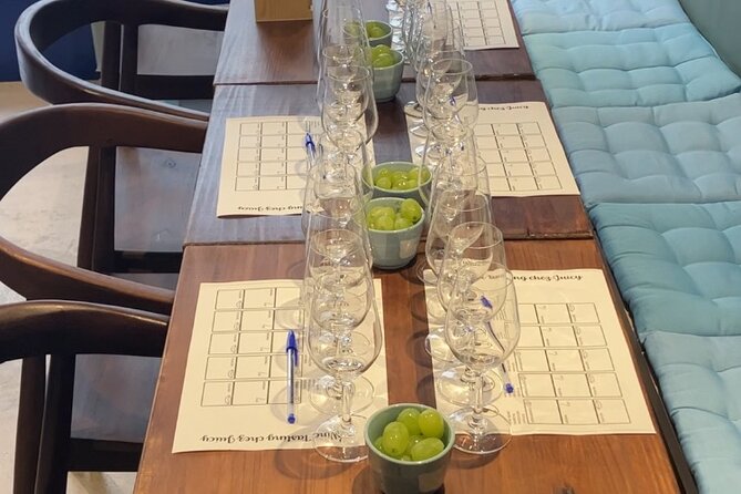 Natural Wine Tasting with Cheese Pairings in Paris - The five pours: cheese pairings, olives, and even dessert