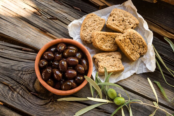 Naxos Mythology & Ancient Sites Tour with Cheese & Wine - What the best guides do in this tour (and how to use that)