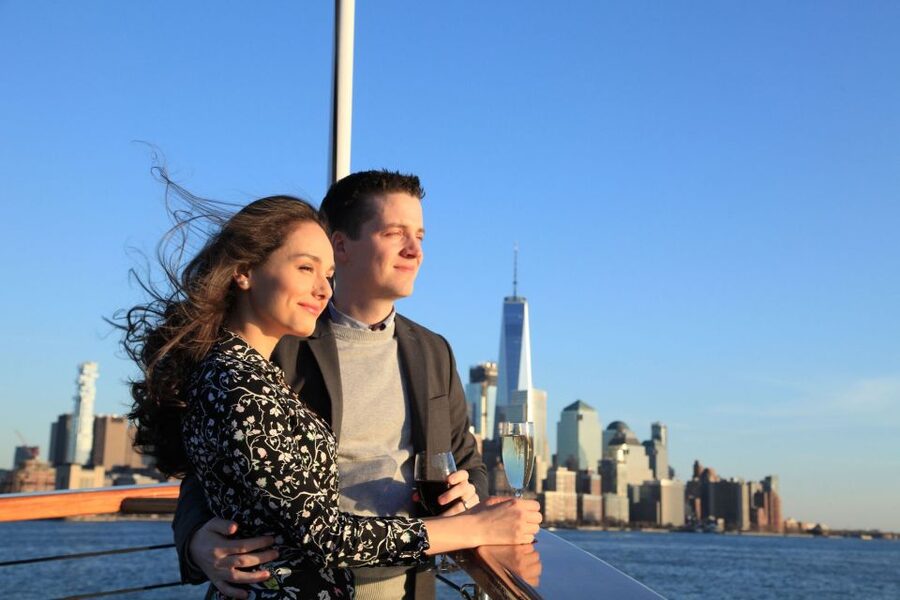 New York City: Champagne and Cheese Pairing Cruise - 1920s-style yacht comfort, without the museum vibe