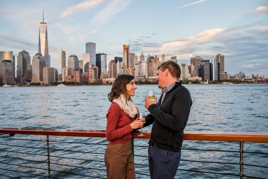 New York City: Champagne and Cheese Pairing Cruise - The East River story: postwar renewal and public housing context