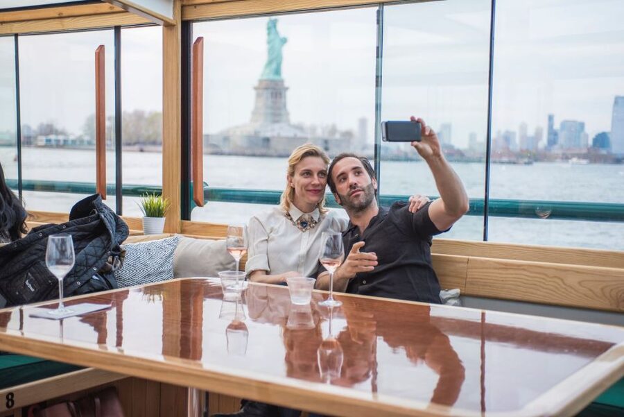 New York City: Champagne and Cheese Pairing Cruise - The cruise route: Lower Manhattan sights you can actually track