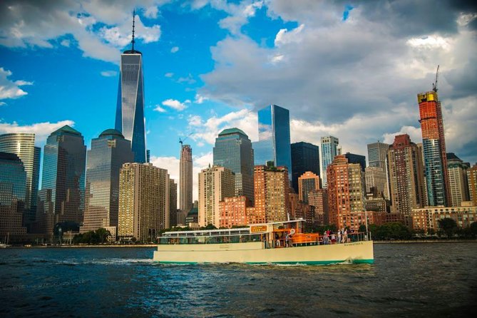 New York City: Champagne, Cheese, Caviar & Sightseeing Cruise - The Route: Hudson River to Lady Liberty and Back With Skyline Views