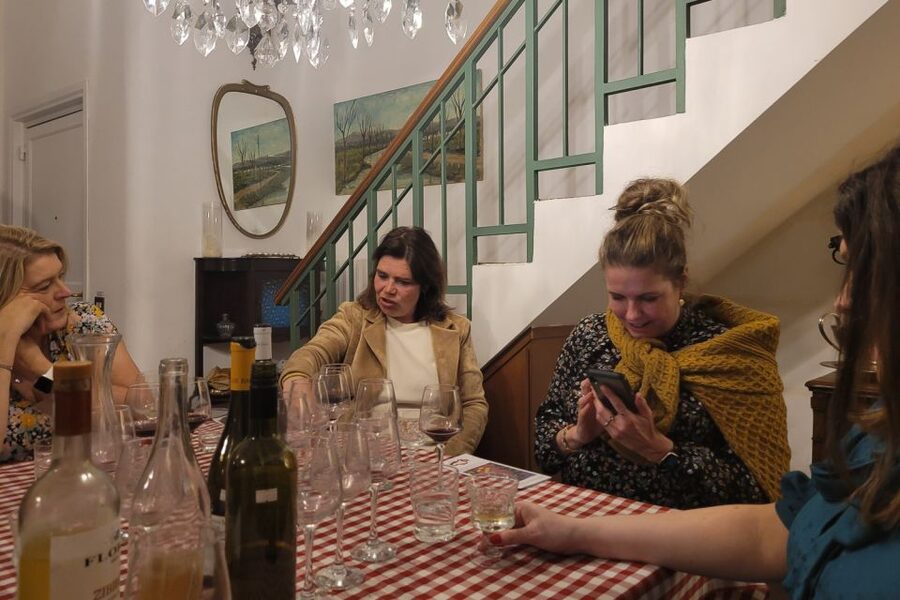 Palermo: 2-Hour Sicilian Cheese and Wine Tasting Tour - Inside a 16th-century home: why the setting changes the tasting
