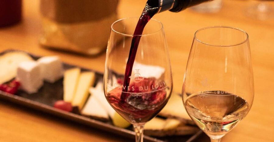 Paris: Apéro Wine and Cheese Tasting Experience - Your apéro pairing flight: 3 wines with 3 cheeses