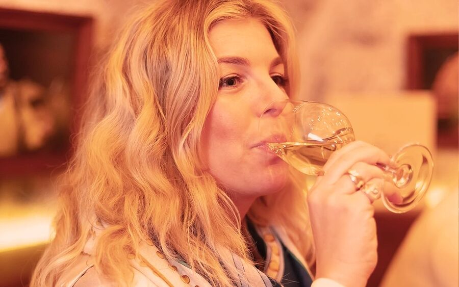 Paris: Apéro Wine and Cheese Tasting Experience - Price and value: is $76 worth an hour of wine and cheese?