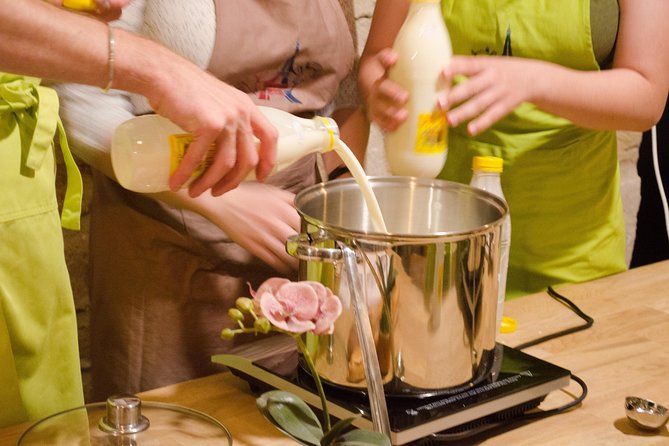 Paris Cheesemaking Workshop including Wine and Cheese Tasting with an Expert - Why the Small Group Size (Up to 10) Matters in Real Life