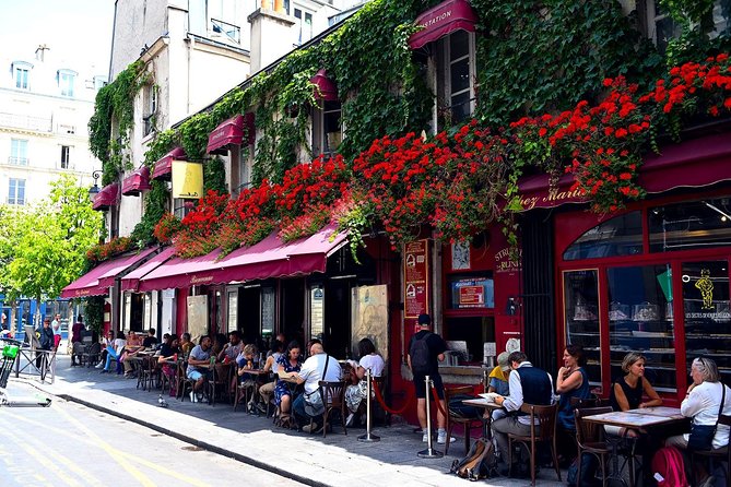Paris Le Marais Food Tour With 10+ Tastings, Cheese, Wine & More - Savory lunch stop: croque monsieur or French pie in a brasserie