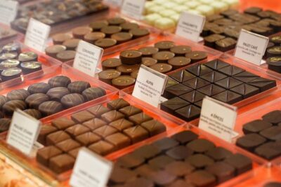 Paris Marché d’Aligre Walking Tour with Chocolate and Cheese Tasting - What the Small Group Adds (and Why It Matters)