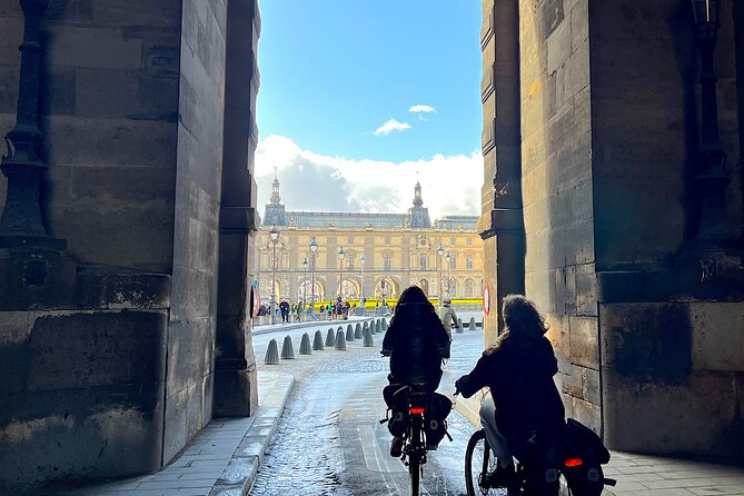 Paris : Private electric bike tour with wine and cheese tasting - Pont Alexandre III: Paris postcard beauty in a tiny window