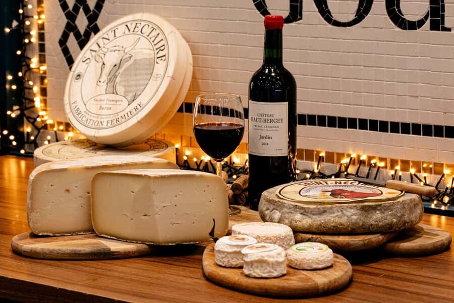 Paris: Tasting of 3 Wine and 3 Cheese - Key highlights worth your attention
