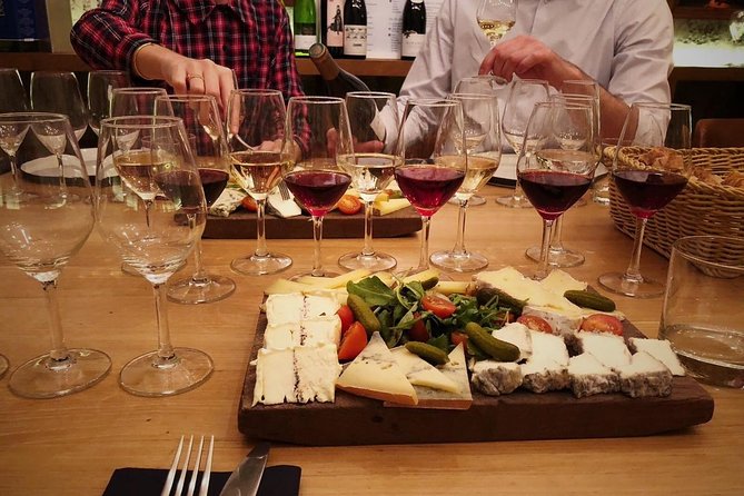 Paris - Ten Wines and Ten Cheeses Tasting in a Royal Cellar - Royal-cellar calm: what your 2-hour session feels like