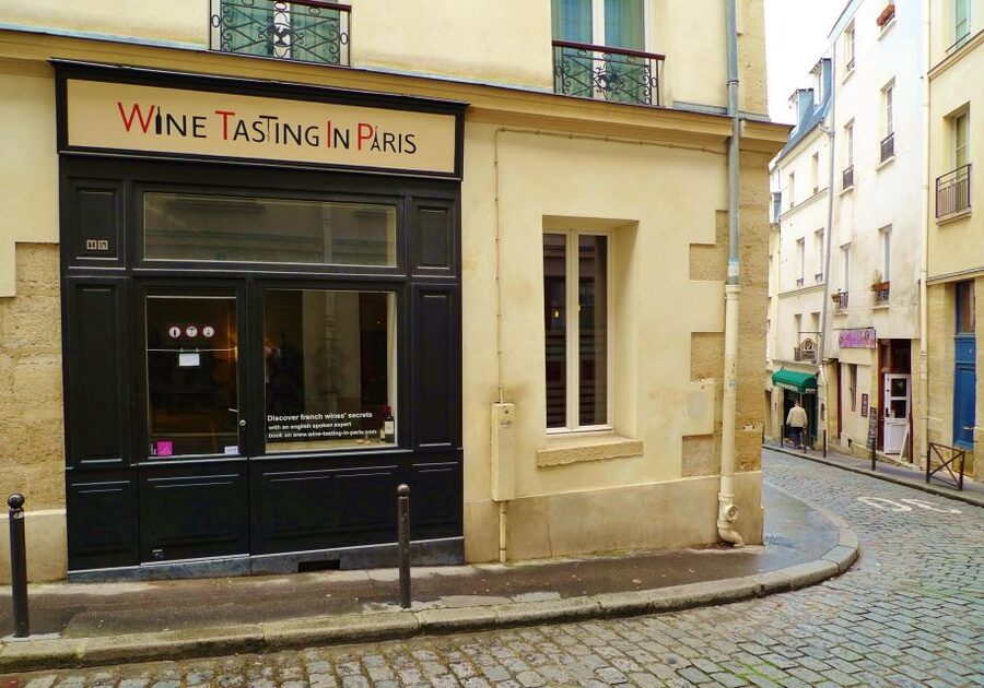 Paris: Wine and Cheese Pairing - Who this Paris wine and cheese pairing suits best