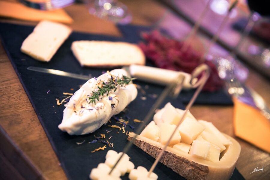 Paris: Wine and Cheese Tasting - What You Really Get for $76 in 90 Minutes