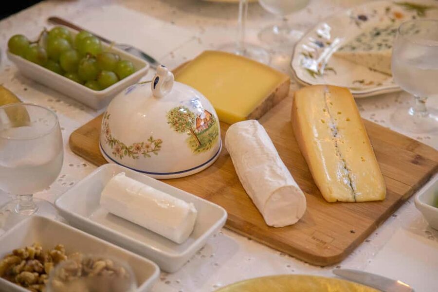 Paris: Wine and Cheese Tasting with a Chef Sommelier - Key points worth caring about