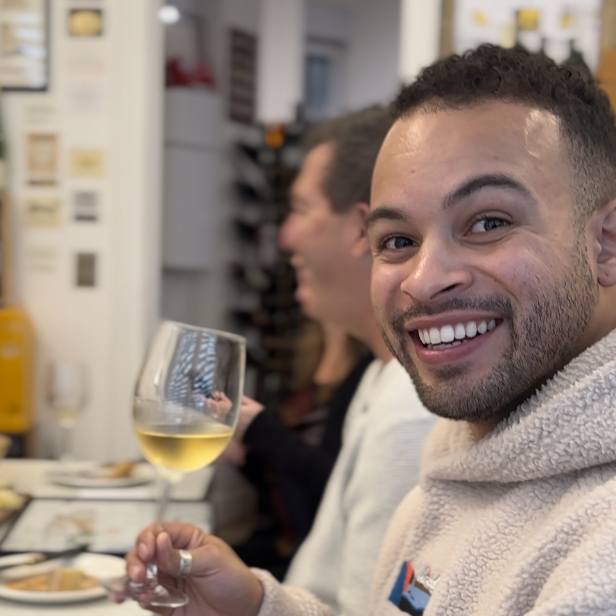 Paris: Wine Tasting Experience with 6 Wines and Cheese Board - Key things I’d plan around