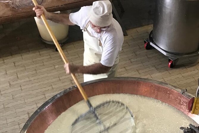 Parmigiano Cheese, Parma Ham and Balsamic - Pickup in Parma with Wi‑Fi, water, and a smooth start