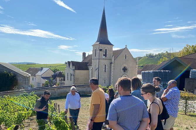 Private wine tour to Sancerre vineyards from Paris with Sommelier - Stop One: Sancerre Winemaker Visit With Cellars and Tastings