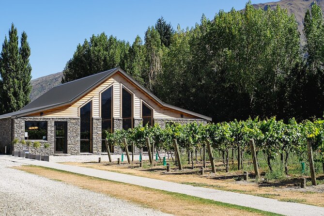 Queenstown Classic Wine Tour: 3 Winery Visits, Cave Tour & Cheese - The drive-by spectacle: Kawarau Bridge bungee and the river views