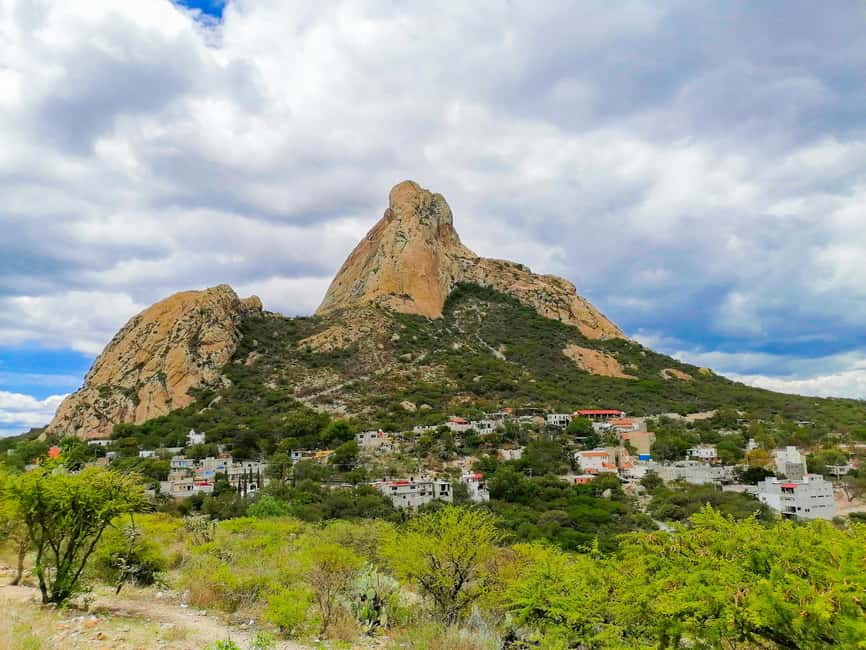 Querétaro: Bernal & Tequisquiapan Trip with Wine & Cheese - Meet at oh! Turismo Querétaro and Get Set for a 10-Hour Loop
