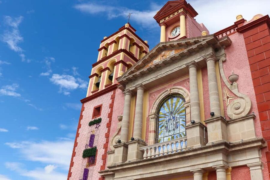 Querétaro: Bernal & Tequisquiapan Trip with Wine & Cheese - Tequisquiapan Historic Center: Walk, Learn, and Use Your Free Time