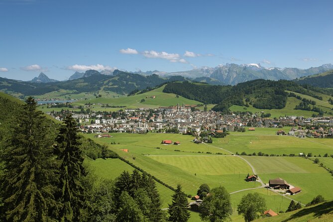Rapperswil, Cheese, and Lindt Home of Chocolate from Zurich - Kilchberg and Lindt: audio guide, a world-record chocolate fountain, and unlimited tastings