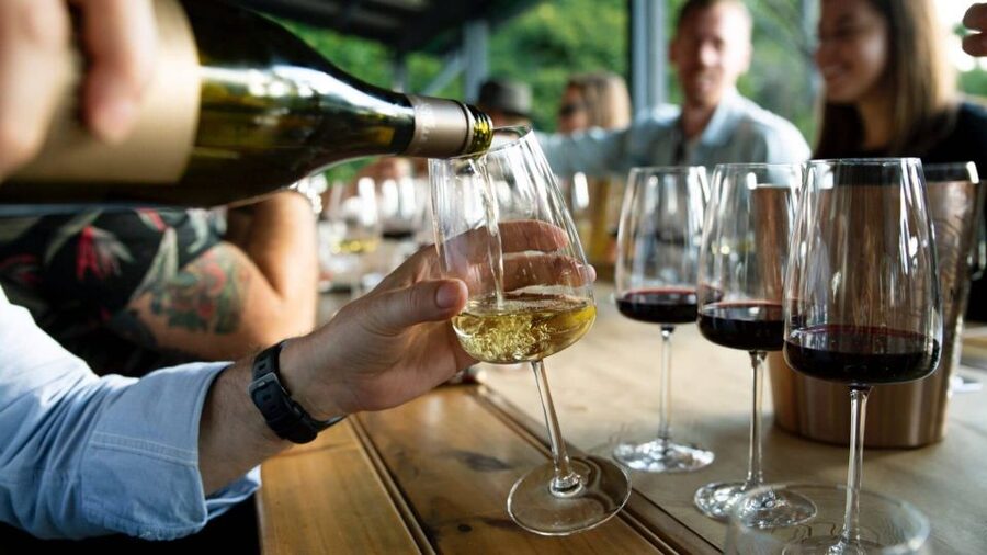 Santiago de Compostela: Cheese and Wine Tasting Experience - Who should book, and who might skip it