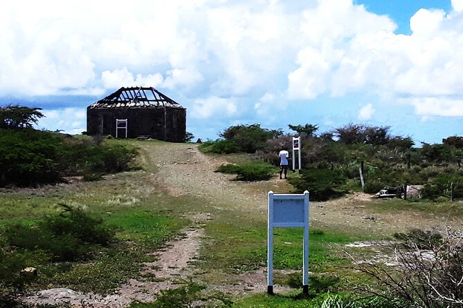 St.Martin-St.Maarten: Small Group, History & Cheese Tasting Tour - Fort Amsterdam: Philipsburg viewpoint plus a fast history lesson