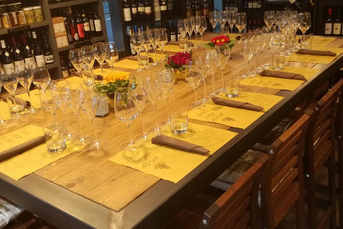 Taste of Lake Como: 4 Wines Paired with Local Cheese Charcuterie - What the 1 hour 30 minutes feels like in real life