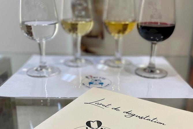 Tasting of 6 Bordeaux wines and pairing charcuterie & cheese - What’s Actually in the Glass: Your 6-Wine Bordeaux Lineup