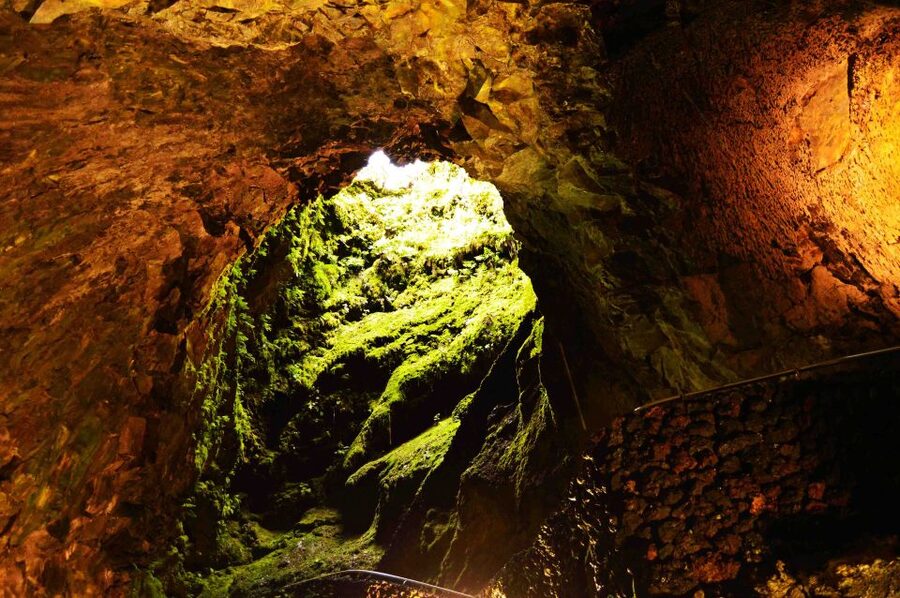 Terceira: Half-Day Island Tour with Cheese Tasting - What to pack and how to handle Azores weather