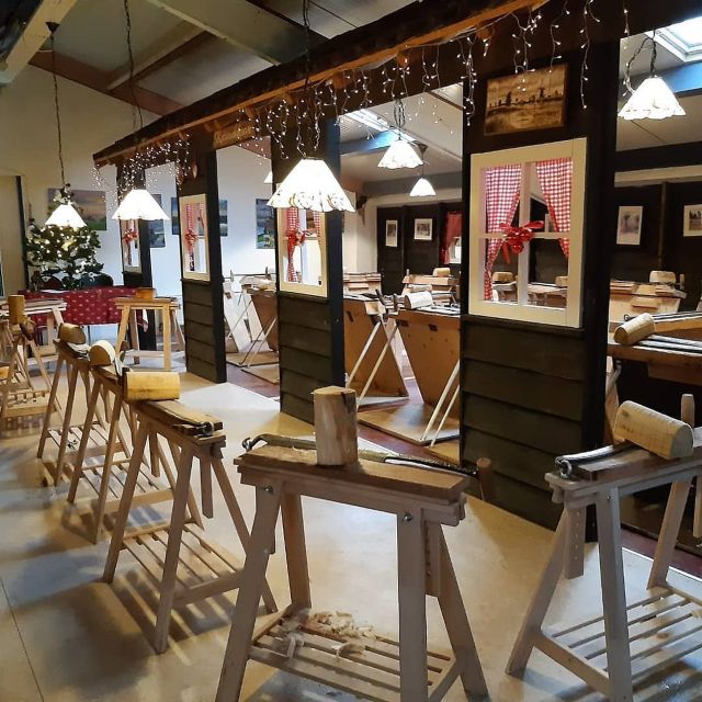 Volendam: 2-Hour Clogmaking Workshop and Cheese Tour - Personalizing the details: engraving and paint on the beer opener