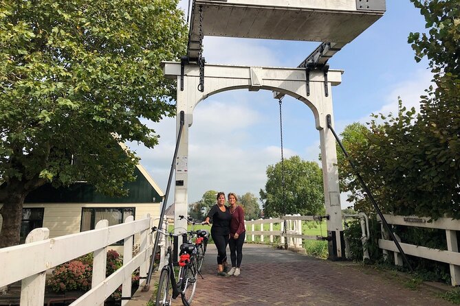 Windmill, Dairy Farms & Countryside Electric Bike Tour - Stop 6: Nieuwendammerdijk 227 and the former shipyard stop