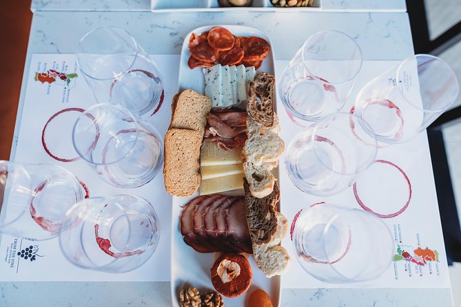 Wine and Cheese Tasting Lunch in Portuguese Wine Bar - Learning tasting techniques without the stuffiness