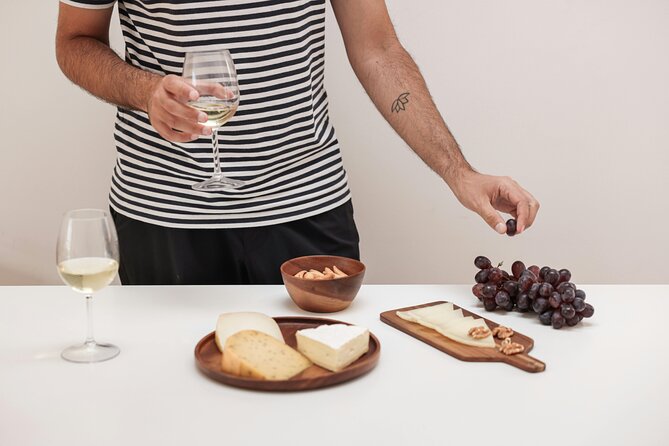 Wine & Cheese in Montmartre: A True Taste of France 6-ppl Max - Key highlights worth your attention