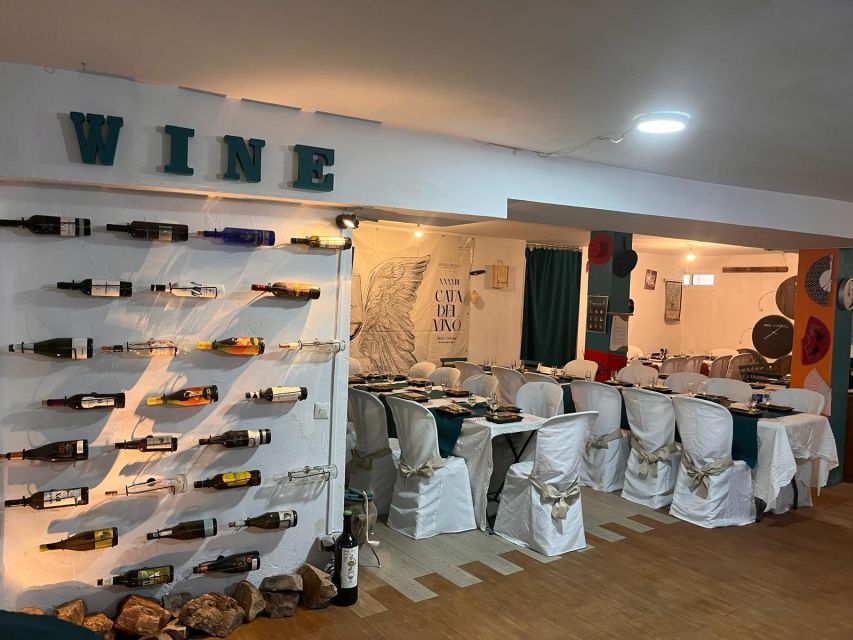 Wine & Cheese tasting - Where the tour starts on Calle Carlos Rubio (and what that means for your evening)
