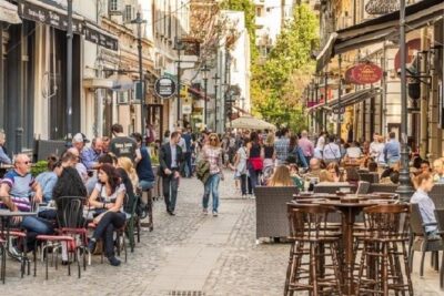 Wine tasting in Bucharest Old town - bonus cheese platter - The Old Princely Court and Stavropoleos Church: what to watch for on the details