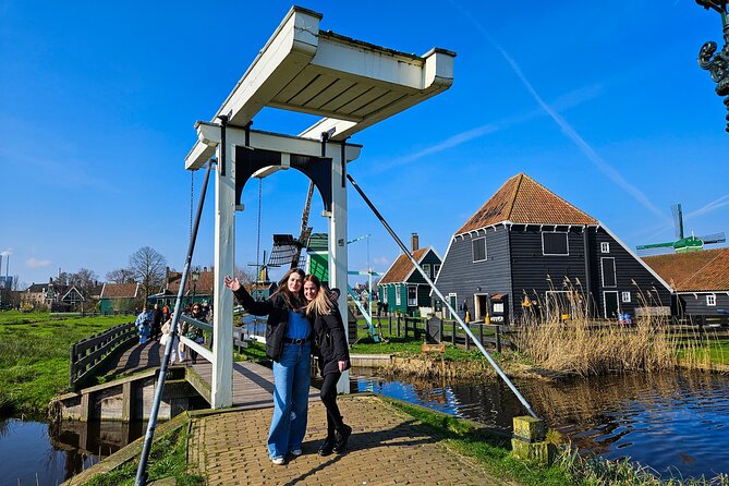 Zaanse Schans and Cheese Tasting Guided Tour from Amsterdam - Windmill vs. craft balance: how pacing affects your day